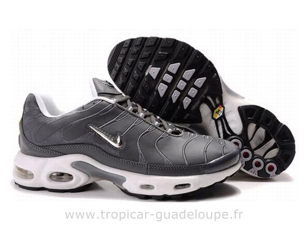 requin nike tuned